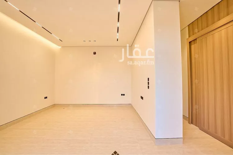Villa for Sale in Riyadh Al Mahdiyah 16