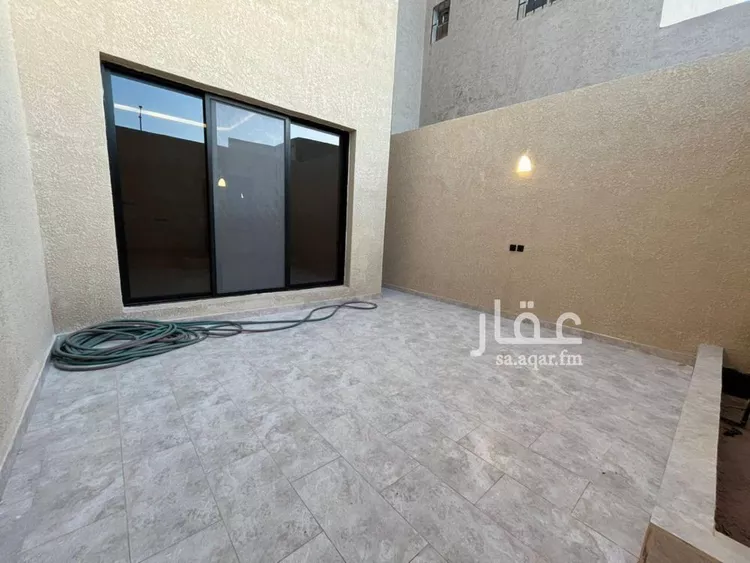 فيلا للبيع في شارع أبي الشيخ الأصبهاني, حي المهدية, مدينة الرياض, منطقة الرياض 17