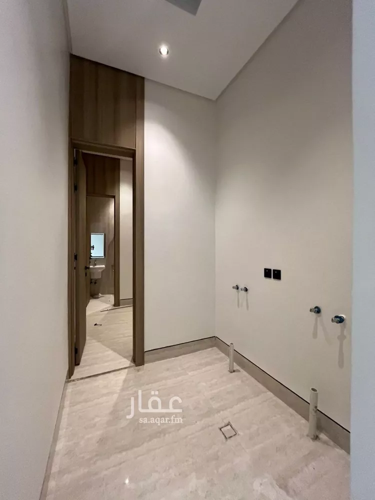 فيلا للبيع في شارع أحمد بن هاشم, حي المهدية, مدينة الرياض, منطقة الرياض 17