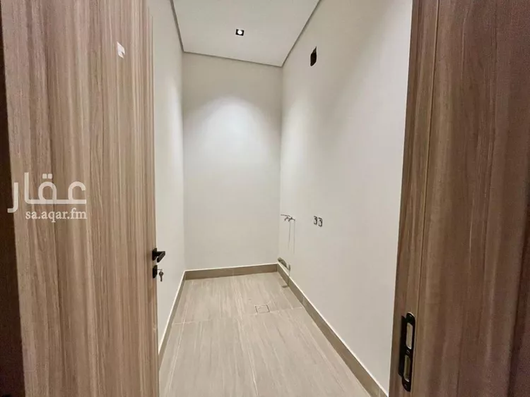 شقة للبيع في شارع أحمد بن الحسن الأنصاري, حي المهدية, مدينة الرياض, منطقة الرياض 11
