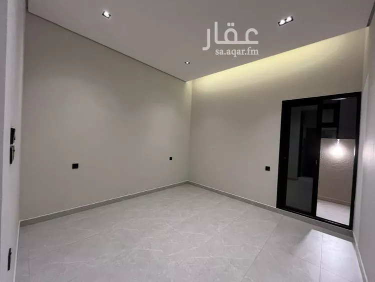فيلا للبيع في شارع عبدالقادر بن عبدالوارث, حي المهدية, مدينة الرياض, منطقة الرياض 24
