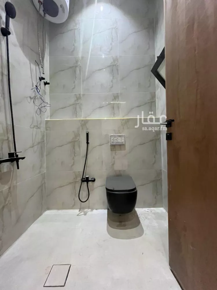 Floor for Sale in Riyadh Tuwaiq 10