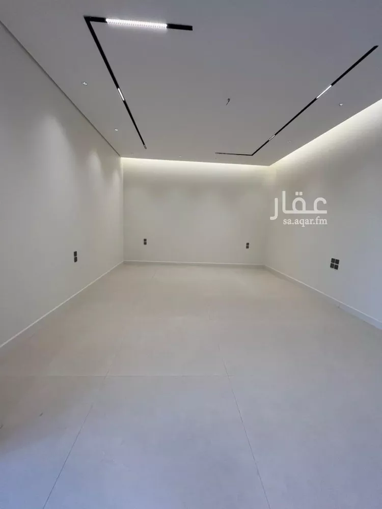 فيلا للبيع في شارع ابن سحيم, حي المهدية, مدينة الرياض, منطقة الرياض 10