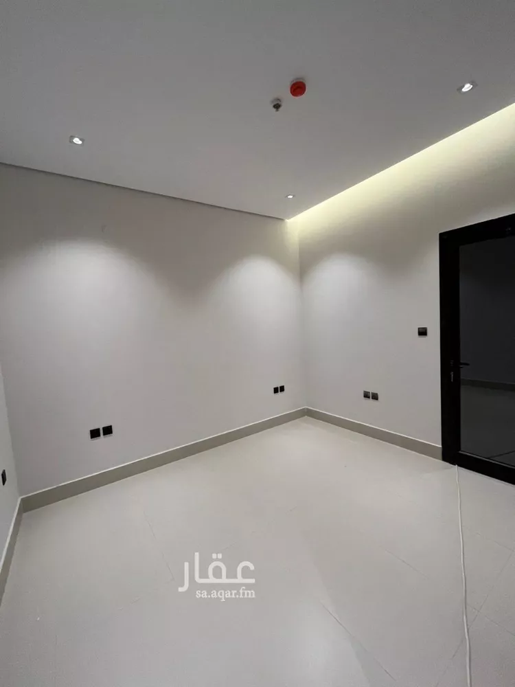 شقة للبيع في شارع عفيف الدين الثقفي, حي المهدية, مدينة الرياض, منطقة الرياض 17