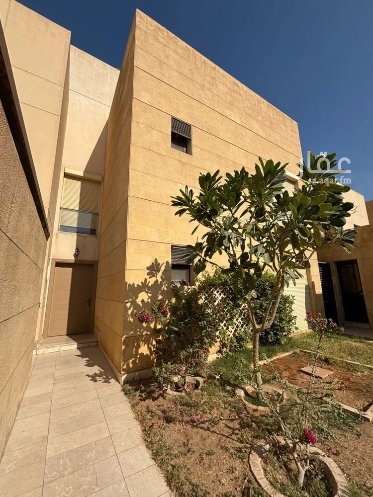 فيلا للبيع في شارع العاصمة 49, حي العاصمة, مدينة الدرعية, منطقة الرياض صورة 3