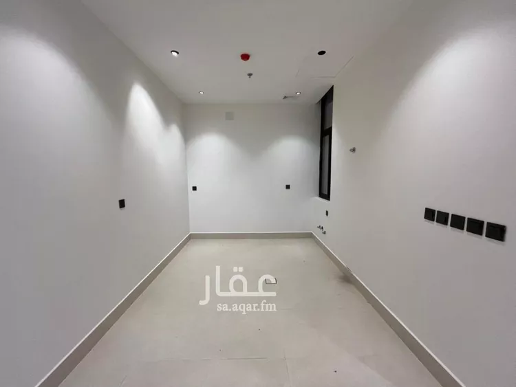 شقة للبيع في شارع عفيف الدين الثقفي, حي المهدية, مدينة الرياض, منطقة الرياض 7
