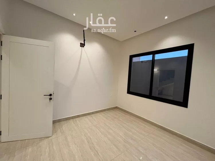 فيلا للبيع في شارع أحمد بن محمد العتابي, حي المهدية, مدينة الرياض, منطقة الرياض صورة 5