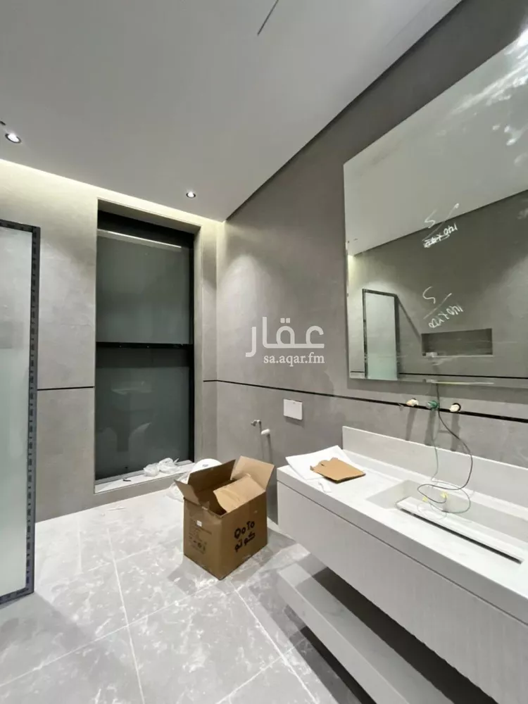 فيلا للبيع في شارع أبي زرعة الهمذاني, حي المهدية, مدينة الرياض, منطقة الرياض 10