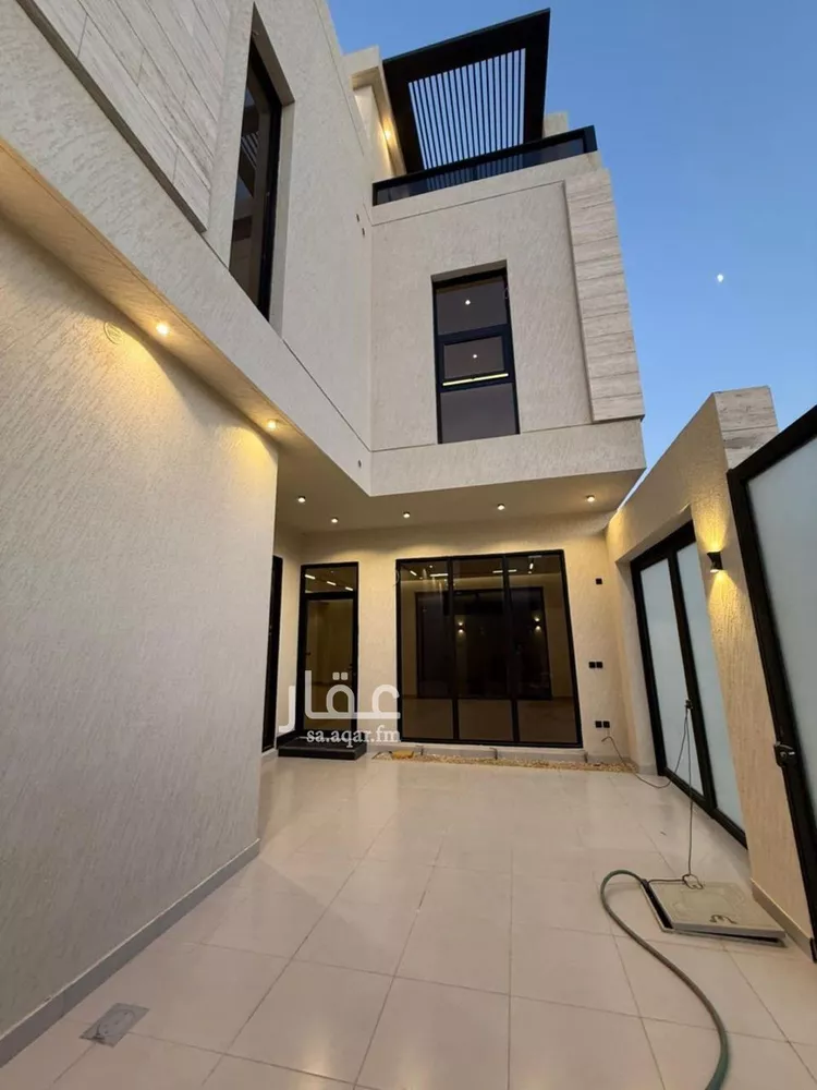 فيلا للبيع في شارع أبي العباس الصقلي, حي المهدية, مدينة الرياض, منطقة الرياض صورة 4
