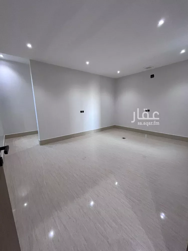 Villa for Sale in Riyadh Al Mahdiyah 21