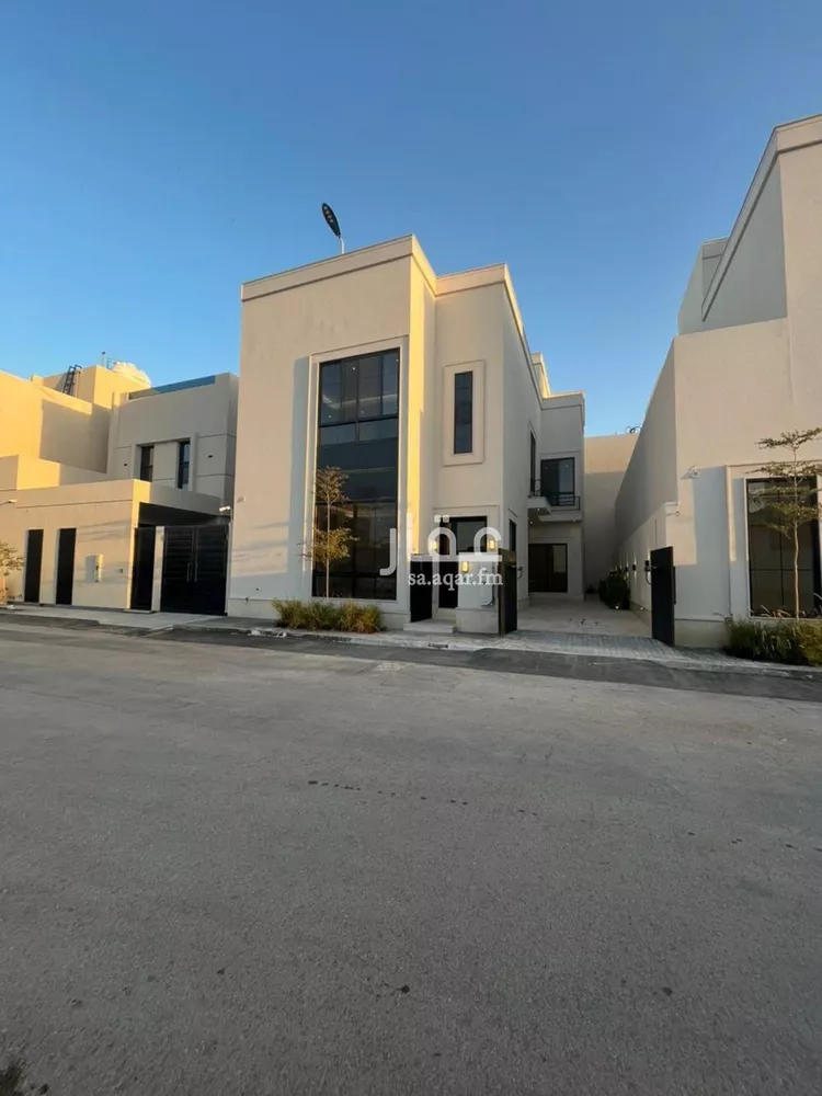 Villa for Sale in Riyadh Al Mahdiyah