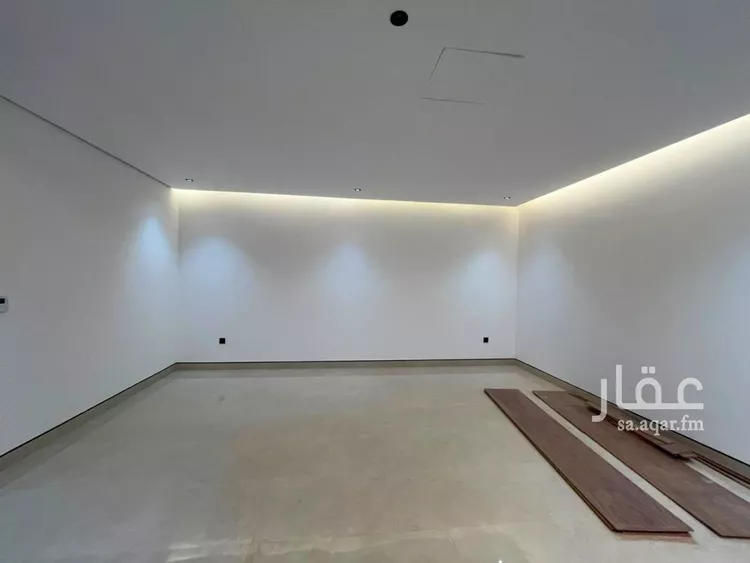 فيلا للبيع في شارع أبي زرعة الهمذاني, حي المهدية, مدينة الرياض, منطقة الرياض 15