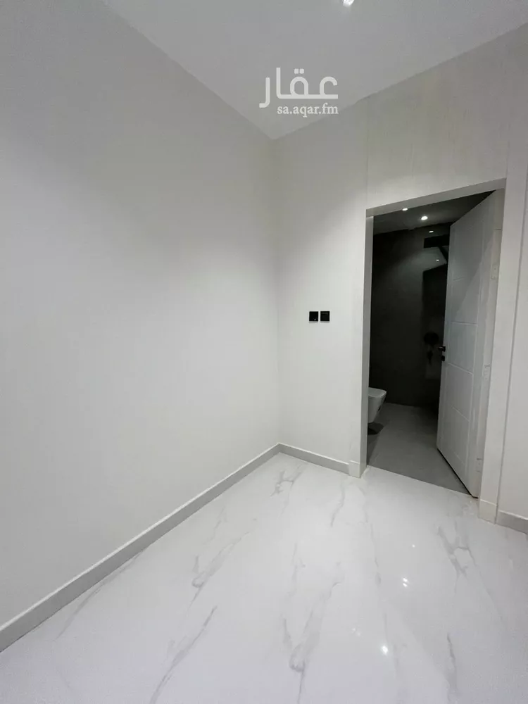 Villa for Sale in Riyadh Al Mahdiyah 19