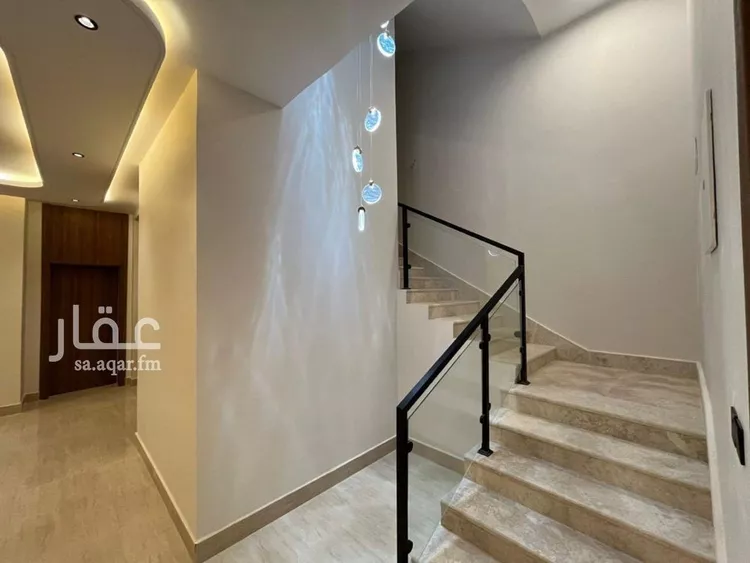 فيلا للبيع في شارع أبي الشيخ الأصبهاني, حي المهدية, مدينة الرياض, منطقة الرياض 8