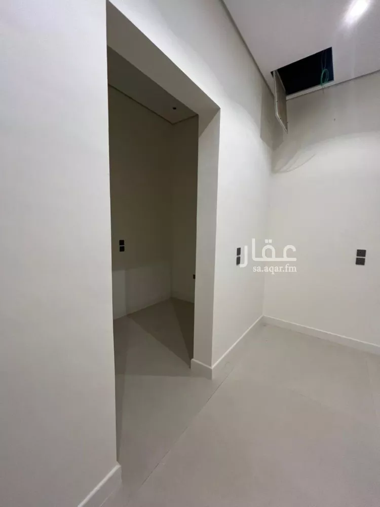 فيلا للبيع في شارع ابن سحيم, حي المهدية, مدينة الرياض, منطقة الرياض 15