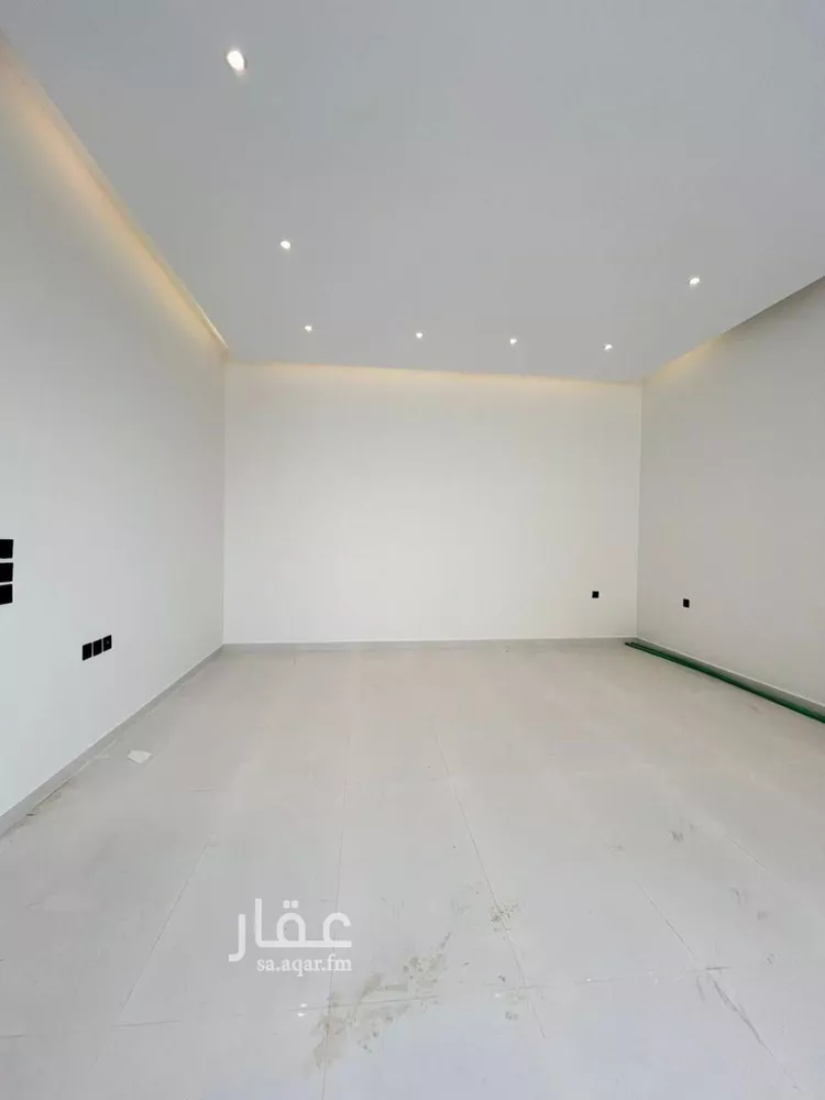 Villa for Sale in Riyadh Al Mahdiyah صورة 4