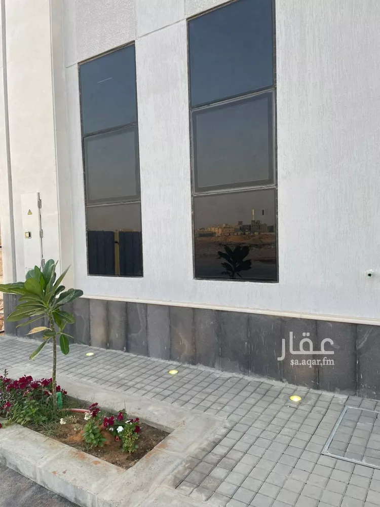 فيلا للبيع في شارع احمد الكازرونى, حي المهدية, مدينة الرياض, منطقة الرياض صورة 3