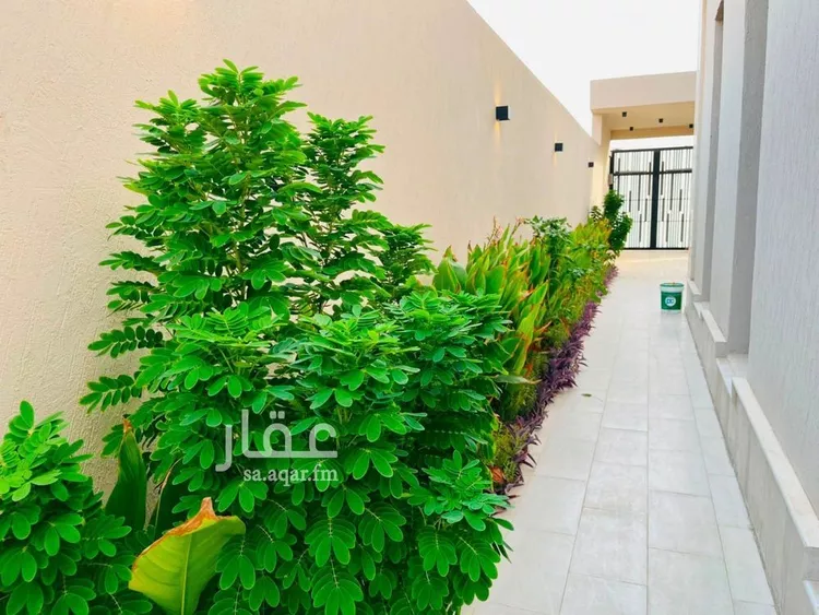 فيلا للبيع في شارع أبي زرعة الهمذاني, حي المهدية, مدينة الرياض, منطقة الرياض 8