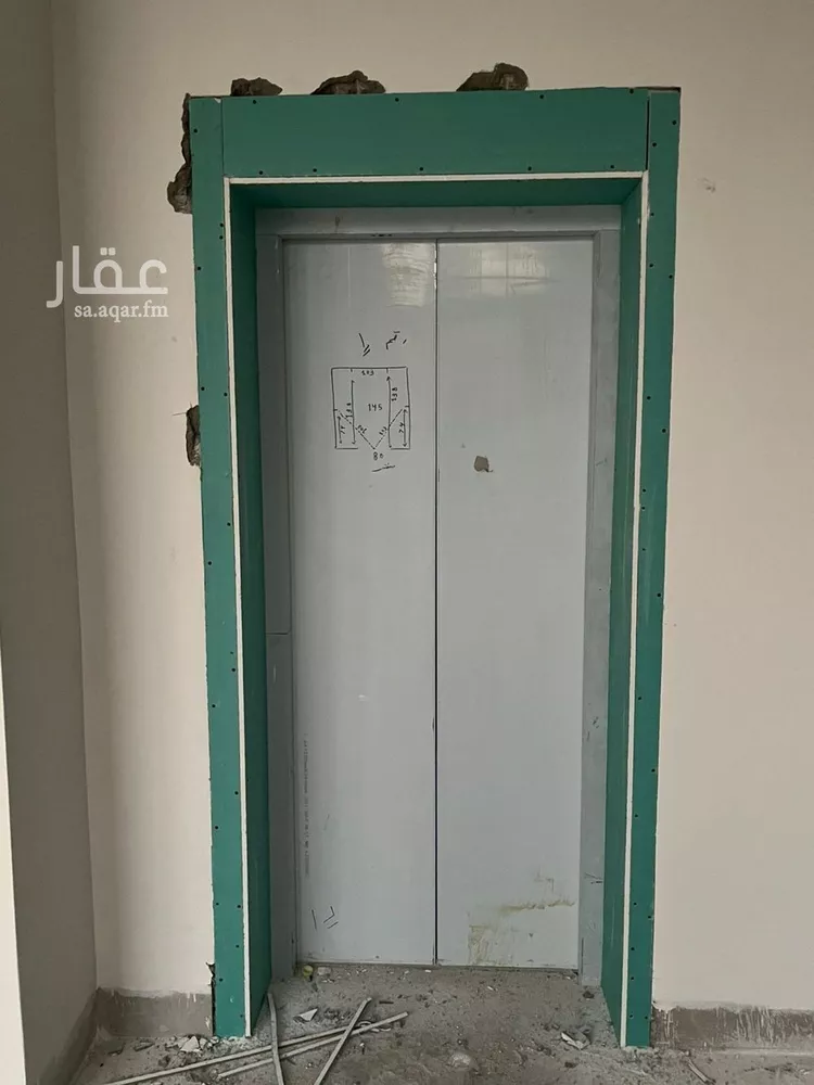 فيلا للبيع في شارع مصطفى بن محمد العروسي, حي المهدية, مدينة الرياض, منطقة الرياض 16