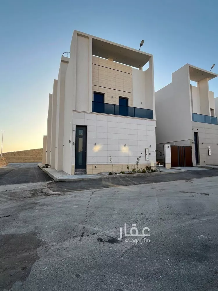 Villa for Sale in Riyadh Al Mahdiyah صورة 2