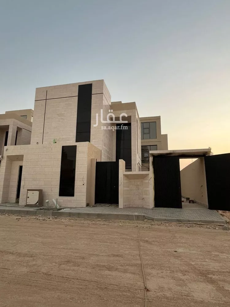 فيلا للبيع في شارع مصطفى بن محمد العروسي, حي المهدية, مدينة الرياض, منطقة الرياض