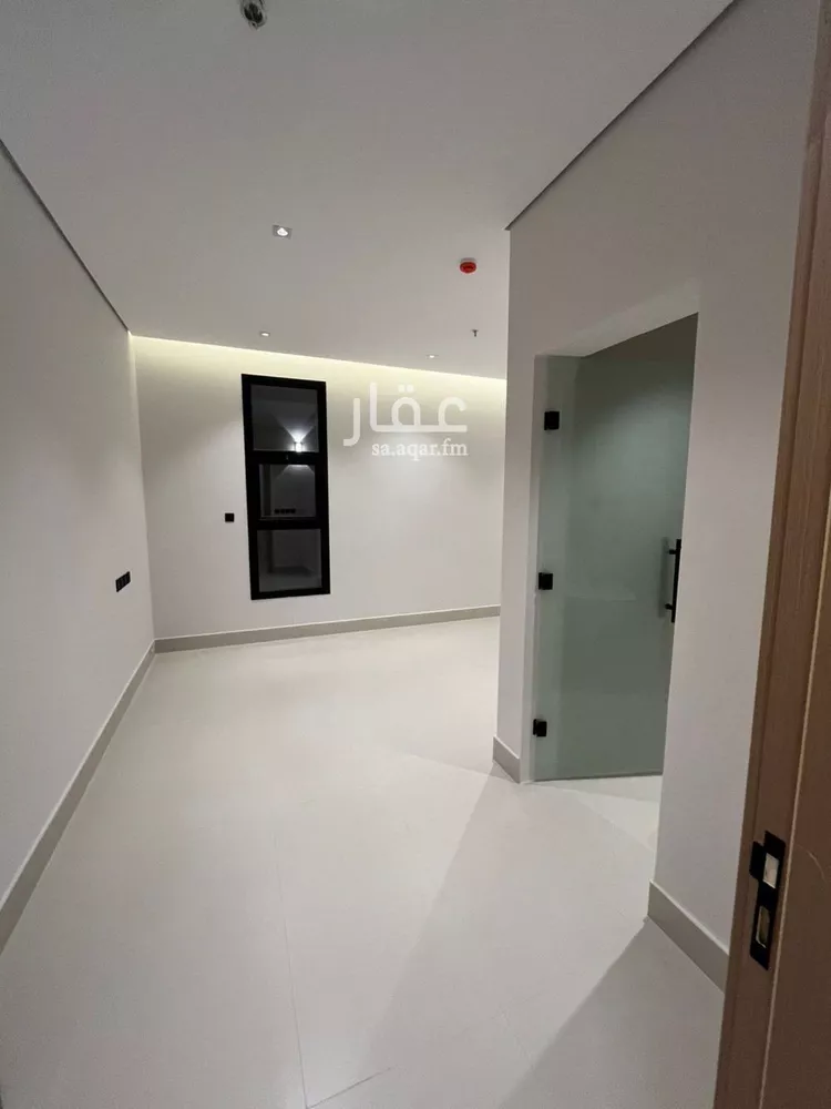 شقة للبيع في شارع عفيف الدين الثقفي, حي المهدية, مدينة الرياض, منطقة الرياض 12