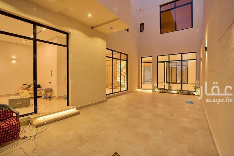 فيلا للبيع في شارع السيل الكبير, حي المهدية, مدينة الرياض, منطقة الرياض صورة 2