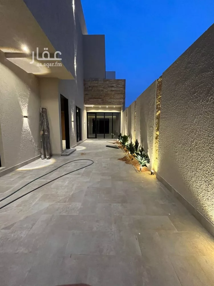 فيلا للبيع في شارع عبدالقادر بن عبدالوارث, حي المهدية, مدينة الرياض, منطقة الرياض صورة 5