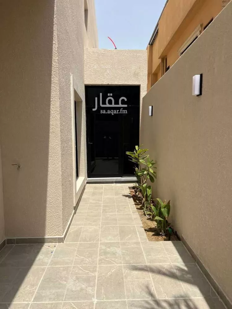 دور للبيع في شارع أحمد الواسطي, حي الزهرة, مدينة الرياض, منطقة الرياض صورة 2