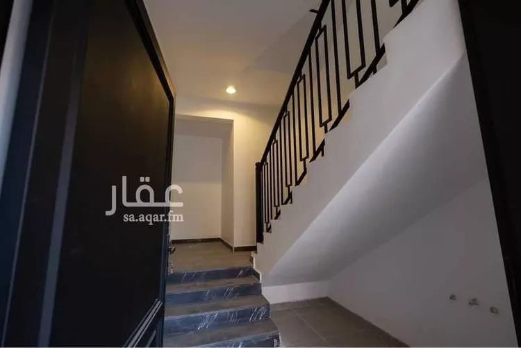 Floor for Sale in Riyadh Az Zahrah