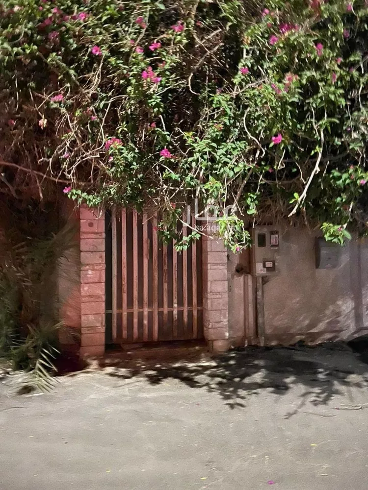 فيلا للبيع في شارع فرات بن حيان, حي الروضة, مدينة الرياض, منطقة الرياض