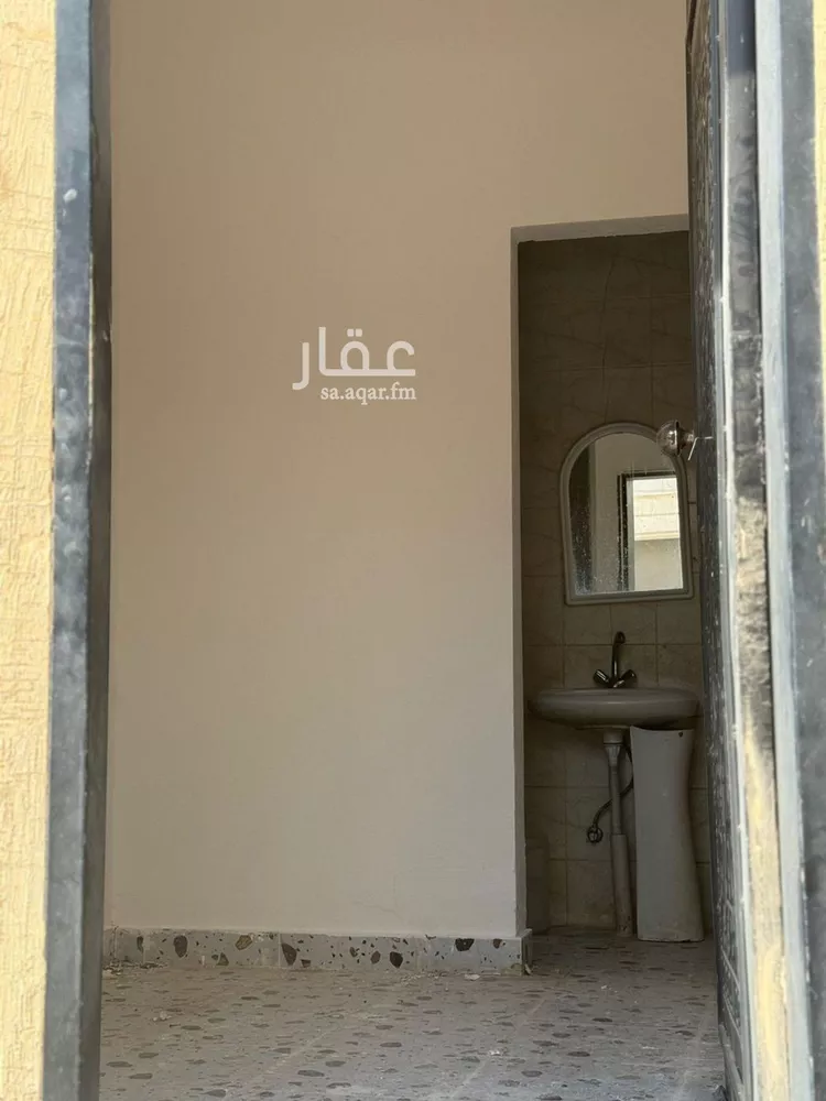 غرفة للإيجار في شارع ابن الكوفي, حي الرمال, مدينة الرياض, منطقة الرياض