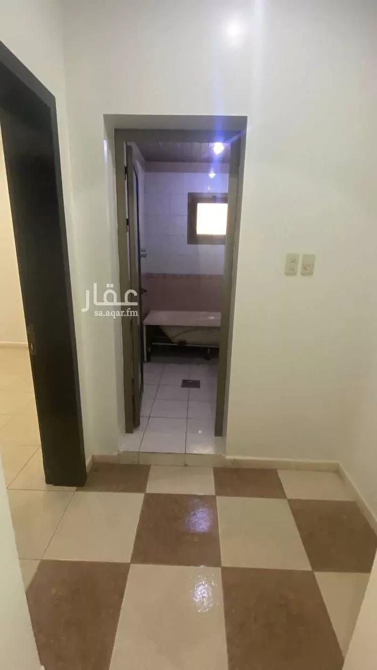 شقة للبيع في شارع المثنى العبدي, حي الصواري, مدينة القطيف, المنطقة الشرقية صورة 4