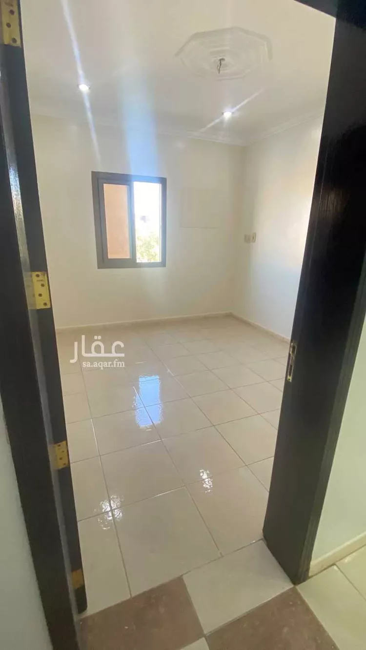 شقة للبيع في شارع المثنى العبدي, حي الصواري, مدينة القطيف, المنطقة الشرقية صورة 5