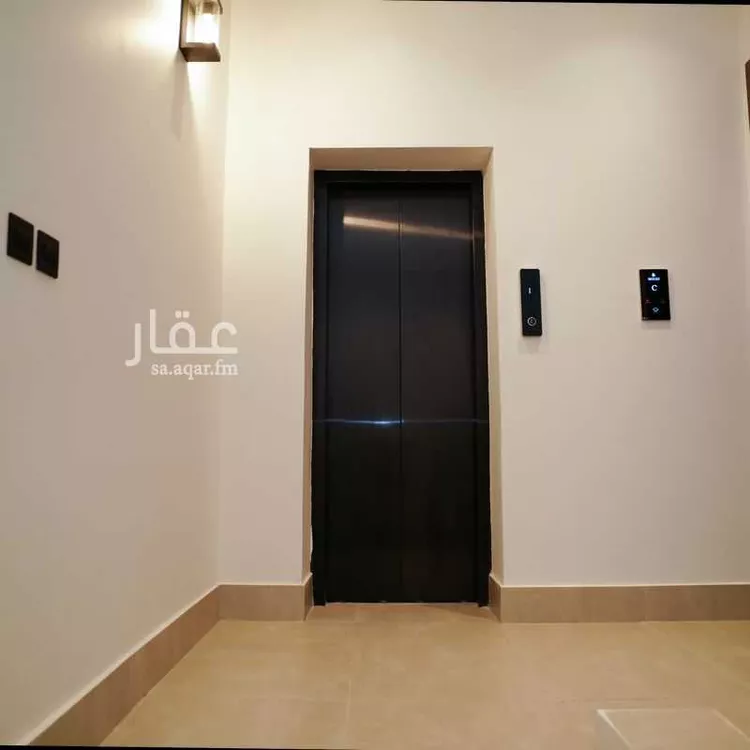 Floor for Sale in Riyadh Al Arid 17