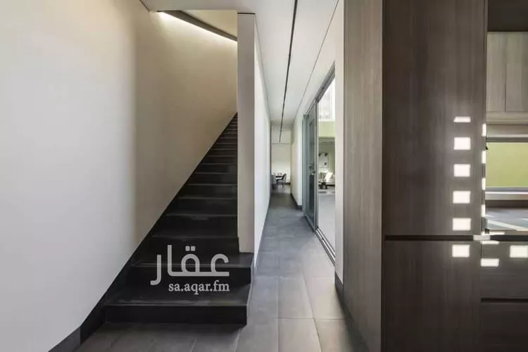 فيلا للبيع في شارع القناعة, حي النزهة, مدينة الدمام, المنطقة الشرقية صورة 2