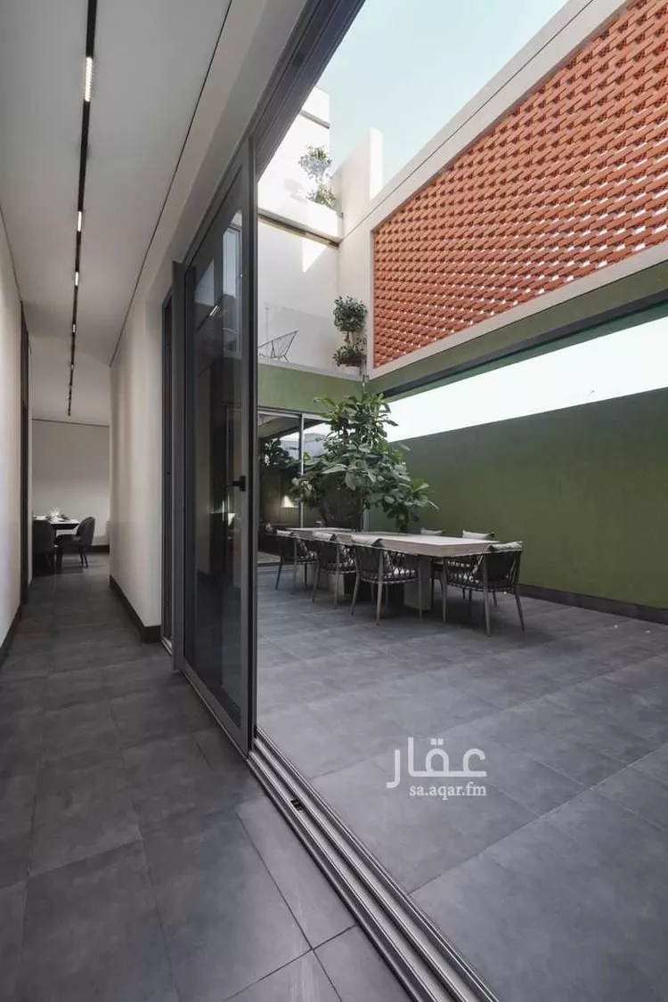 فيلا للبيع في شارع القناعة, حي النزهة, مدينة الدمام, المنطقة الشرقية صورة 5