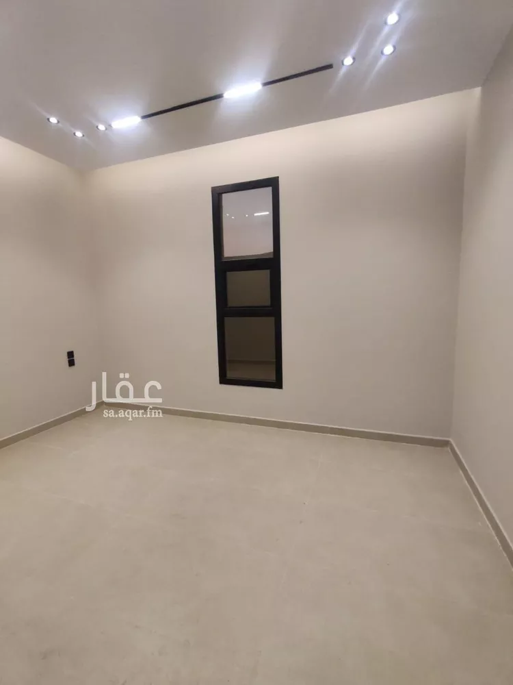 فيلا للبيع في شارع محمد بن أحمد الفاسي, حي المهدية, مدينة الرياض, منطقة الرياض 13