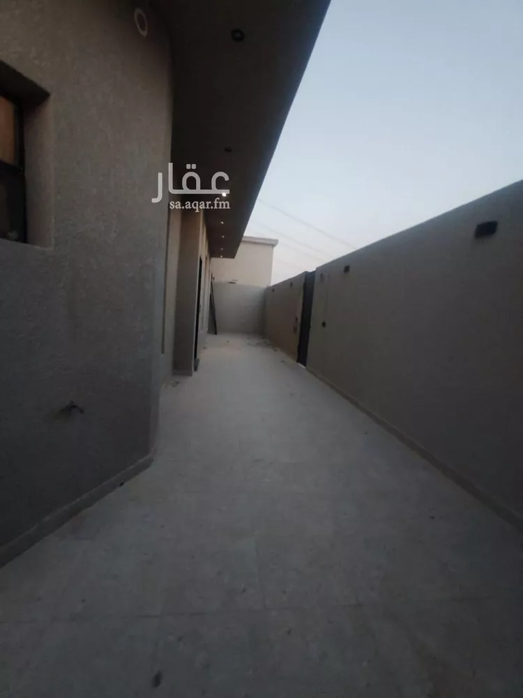 فيلا للبيع في شارع محمد بن أحمد الفاسي, حي المهدية, مدينة الرياض, منطقة الرياض 16
