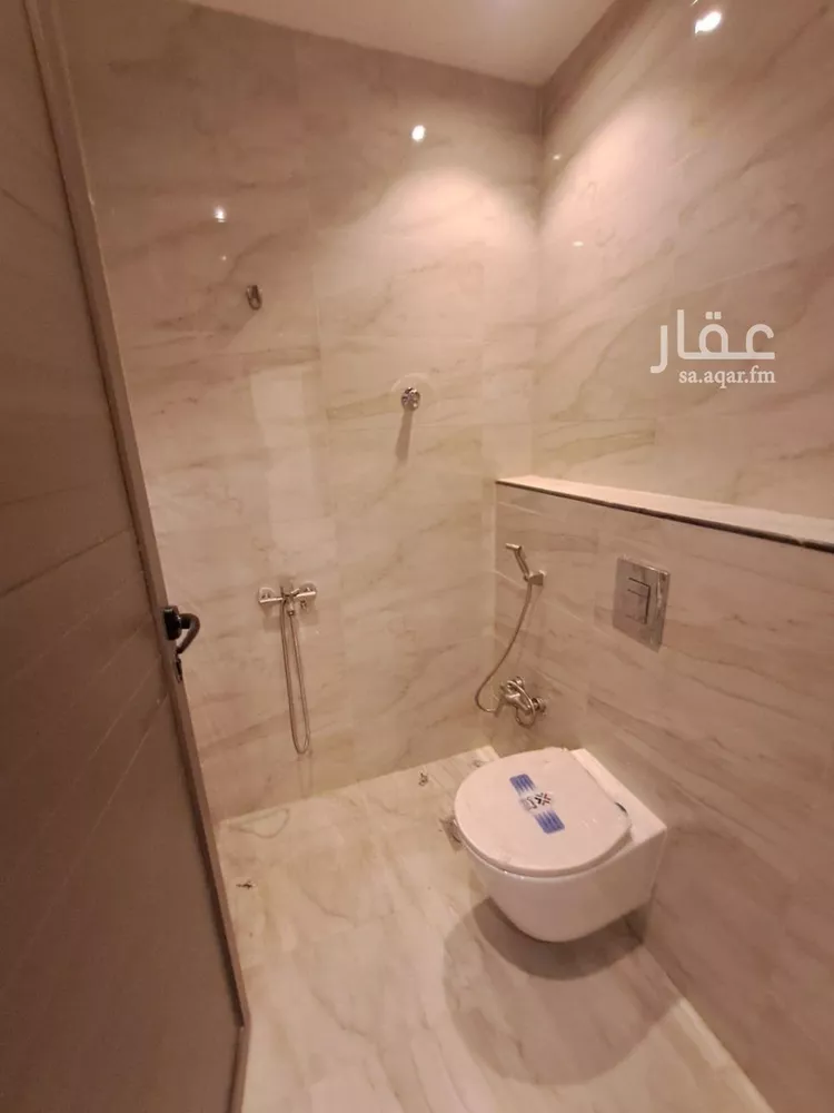 شقة للبيع في شارع المعين, حي الحزم, مدينة الرياض, منطقة الرياض 14