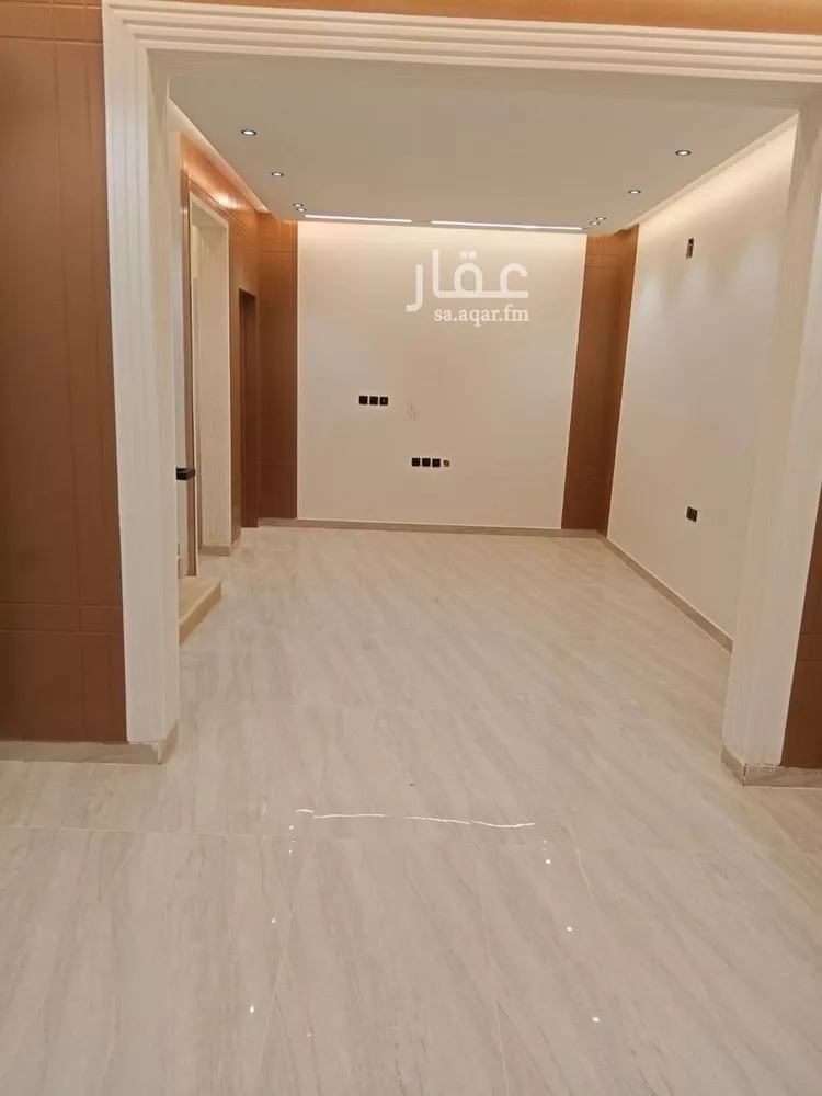 دور للبيع في شارع أحمد الكلاعي, حي طويق, مدينة الرياض, منطقة الرياض صورة 3