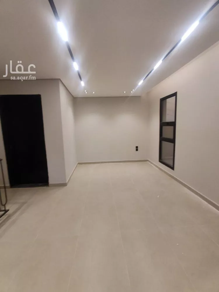 فيلا للبيع في شارع محمد بن أحمد الفاسي, حي المهدية, مدينة الرياض, منطقة الرياض 8