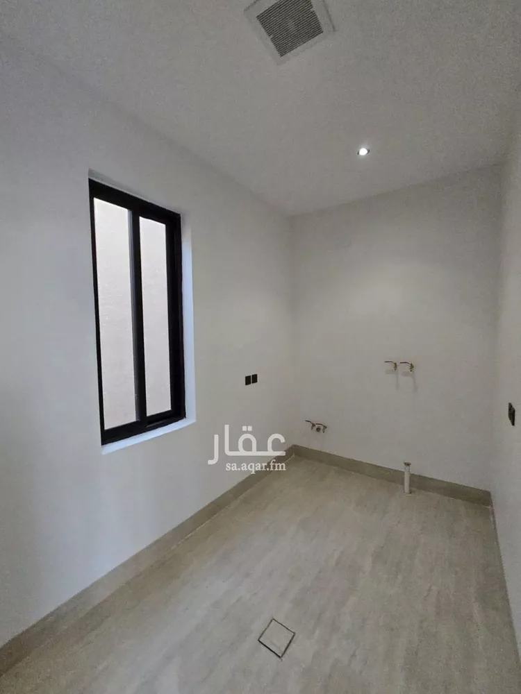 فيلا للبيع في شارع الحسيبي, حي العريجاء الغربي, مدينة الرياض, منطقة الرياض صورة 3