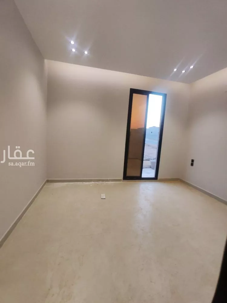 فيلا للبيع في شارع محمد بن أحمد الفاسي, حي المهدية, مدينة الرياض, منطقة الرياض 15
