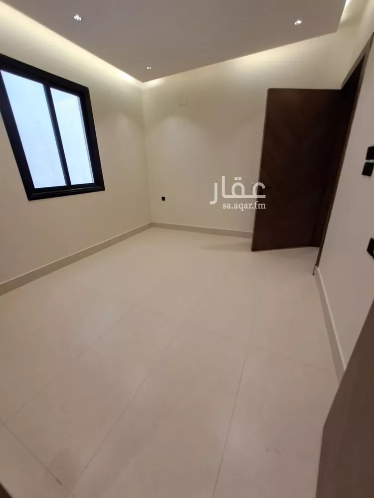 Floor for Sale in Riyadh Dhahrat Namar 16
