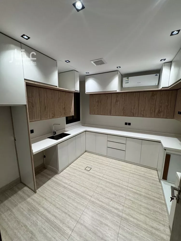 دور للإيجار في شارع علي بن منظور, حي العارض, مدينة الرياض, منطقة الرياض صورة 4