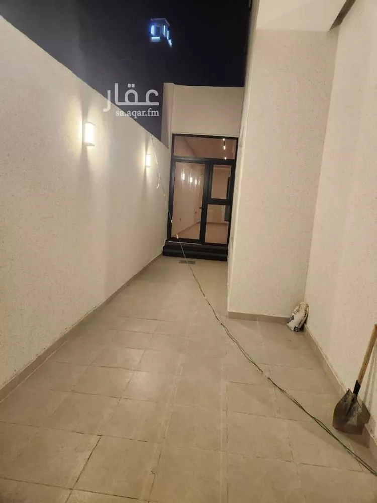 فيلا للبيع في شارع الشيخ صالح بن عبدالعزيز بن عبدالرحمن, حي السويدي الغربي, مدينة الرياض, منطقة الرياض صورة 4