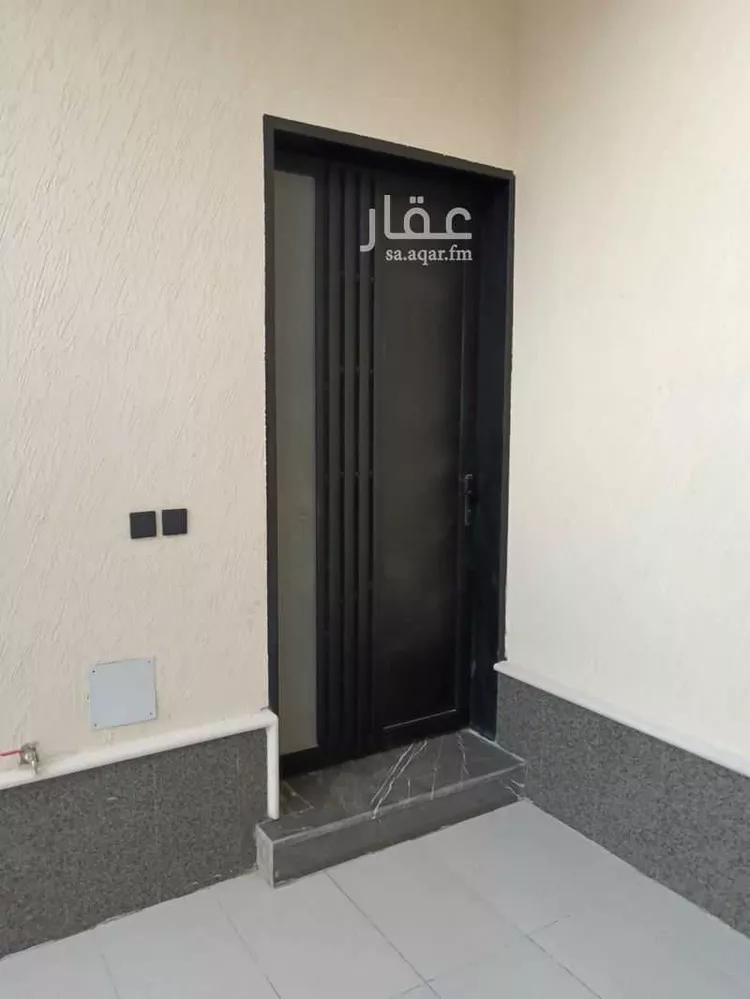 دور للبيع في شارع يوسف المفيد, حي العوالي, مدينة الرياض, منطقة الرياض صورة 5