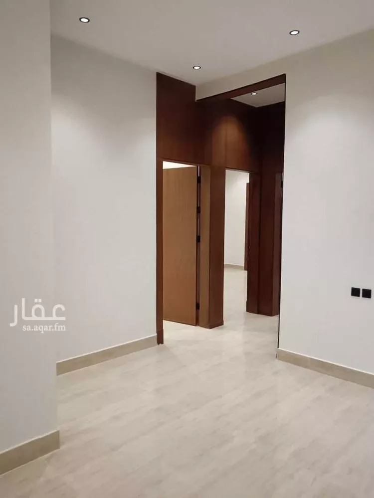 دور للبيع في شارع يوسف المفيد, حي العوالي, مدينة الرياض, منطقة الرياض صورة 3