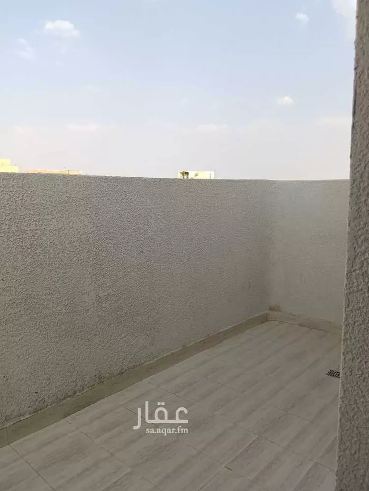 دور للبيع في شارع عبدالغني بن سرور, حي ظهرة البديعة, مدينة الرياض, منطقة الرياض 9
